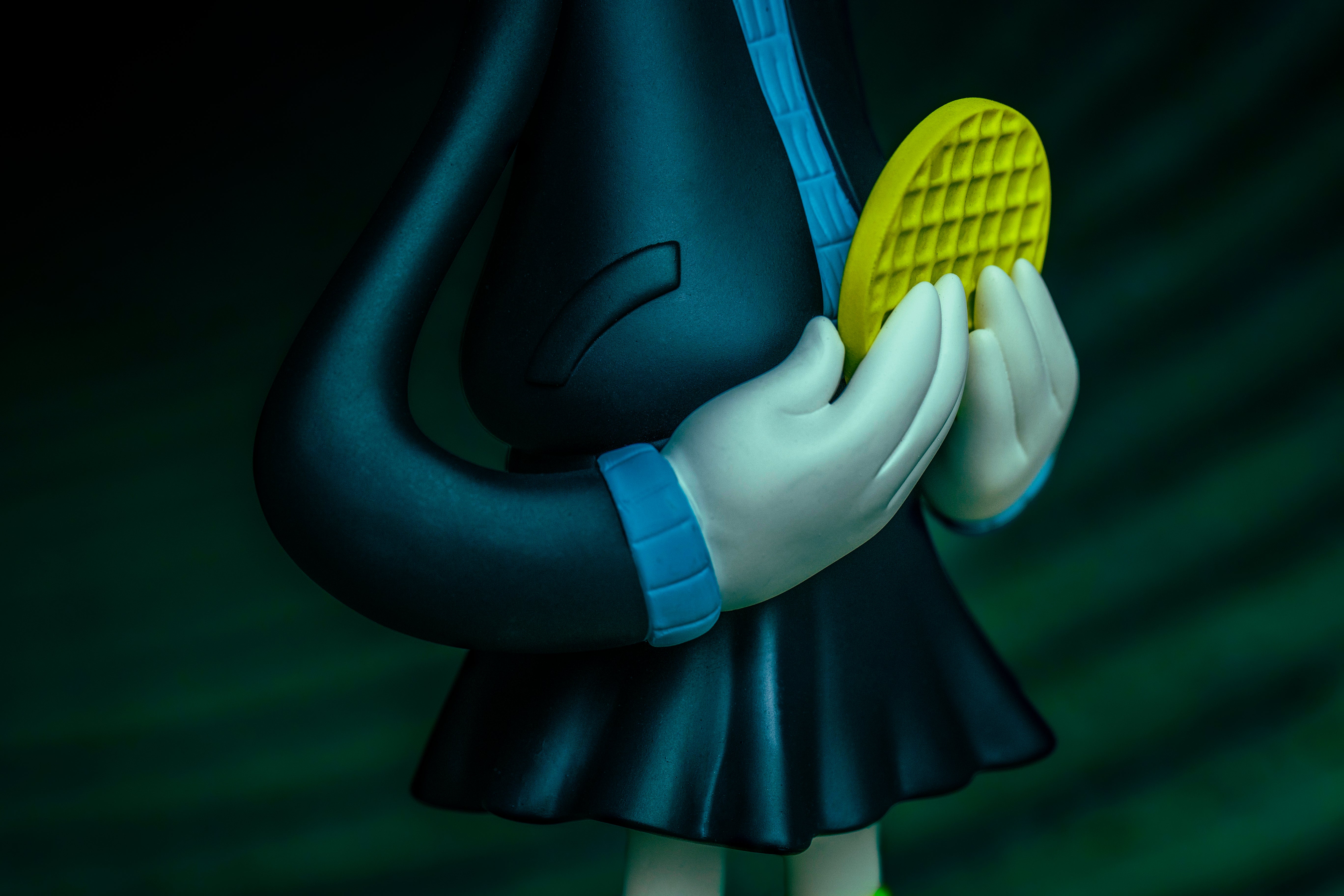 Elegorgon Statue - iam8bit Exclusive Colorway