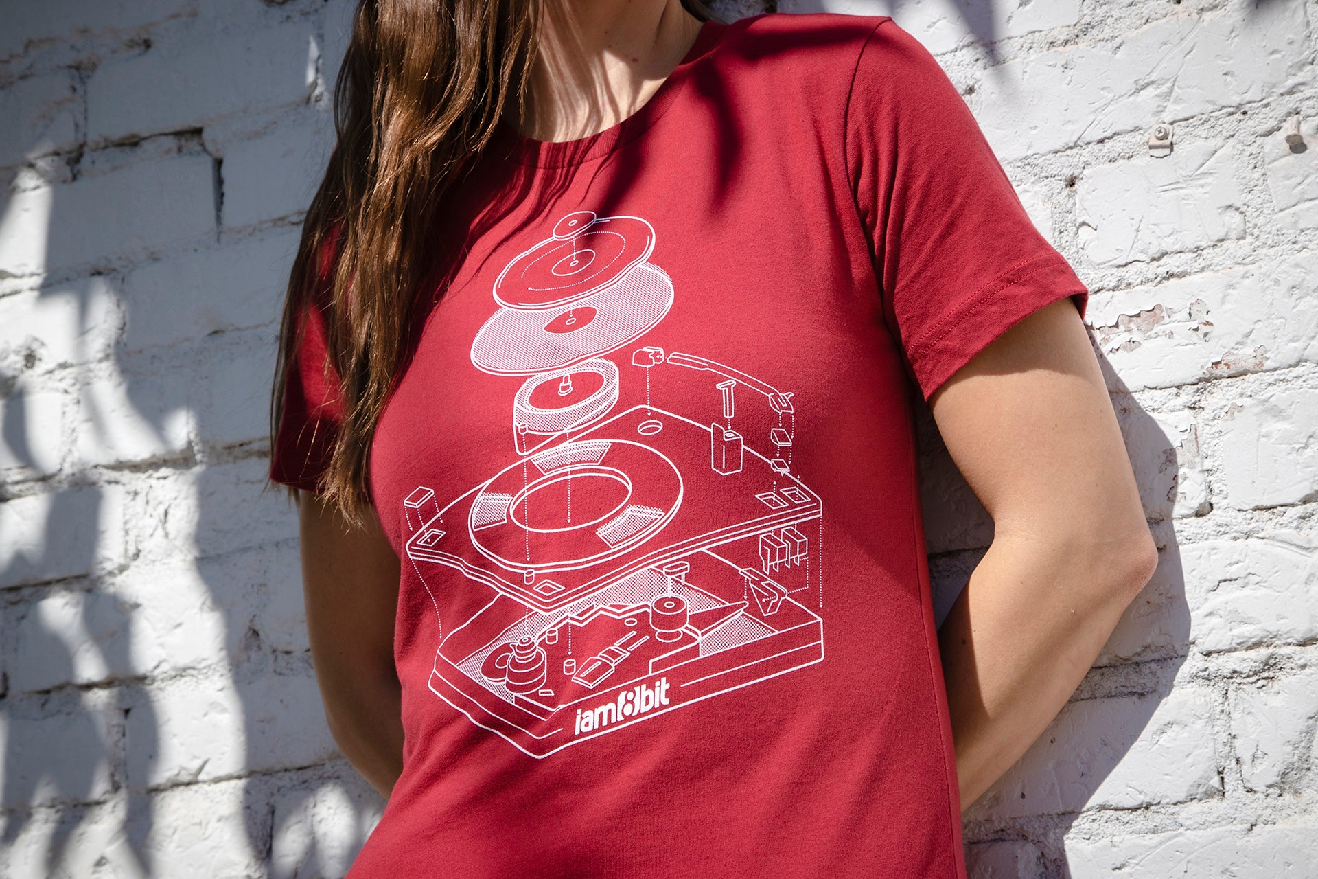 iam8bit Record Player Shirt cardinal