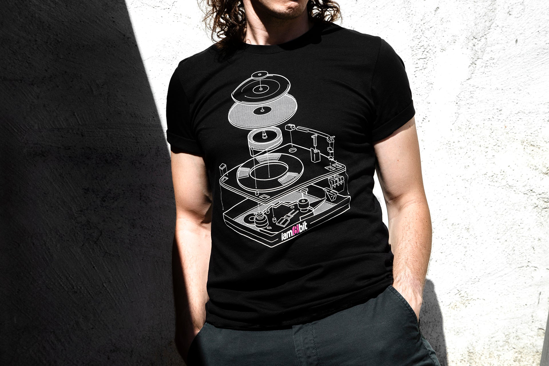 iam8bit Record Player Shirt black